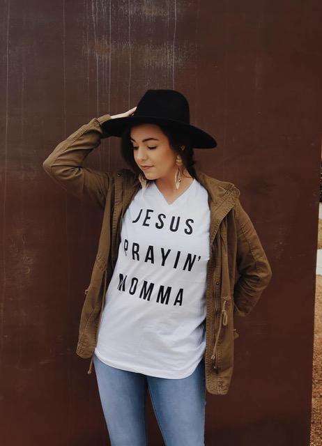 Jesus Prayin' Momma | Women’s T-Shirt | Ruby’s Rubbish® - Ruby's Rubbish Wholesale